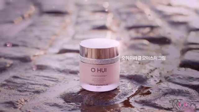 Kem Dưỡng Ẩm Miracle Moisture Cream OHUI Miracle Moisture mới