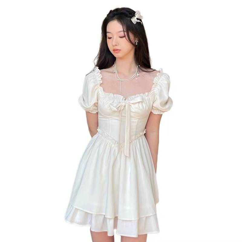Đầm Perty tay phồng dáng ngắn thời trang Hàn Quốc cho nữ