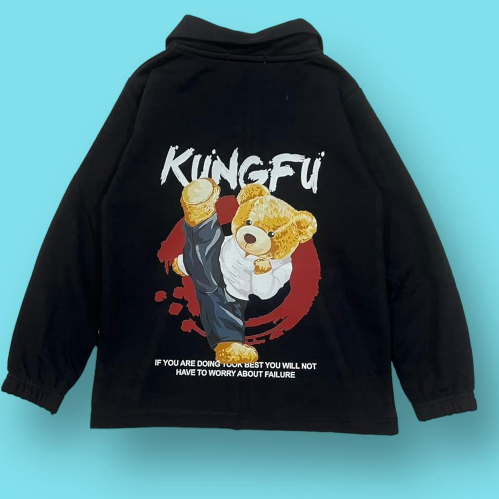 Áo khoác dây kéo bé trai mùa hè Con Xinh hình in gấu KUNG.FU, thời trang cho bé từ 13 đến 50kg