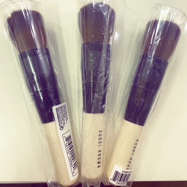 Cọ nền lông thật cao cấp của hãng make up nổi tiếng Bobbi Brown