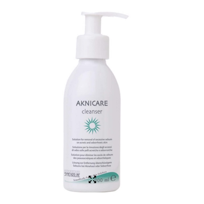 Sữa rửa mặt cho da dầu mụn AKNICARE Cleanser (200ml)