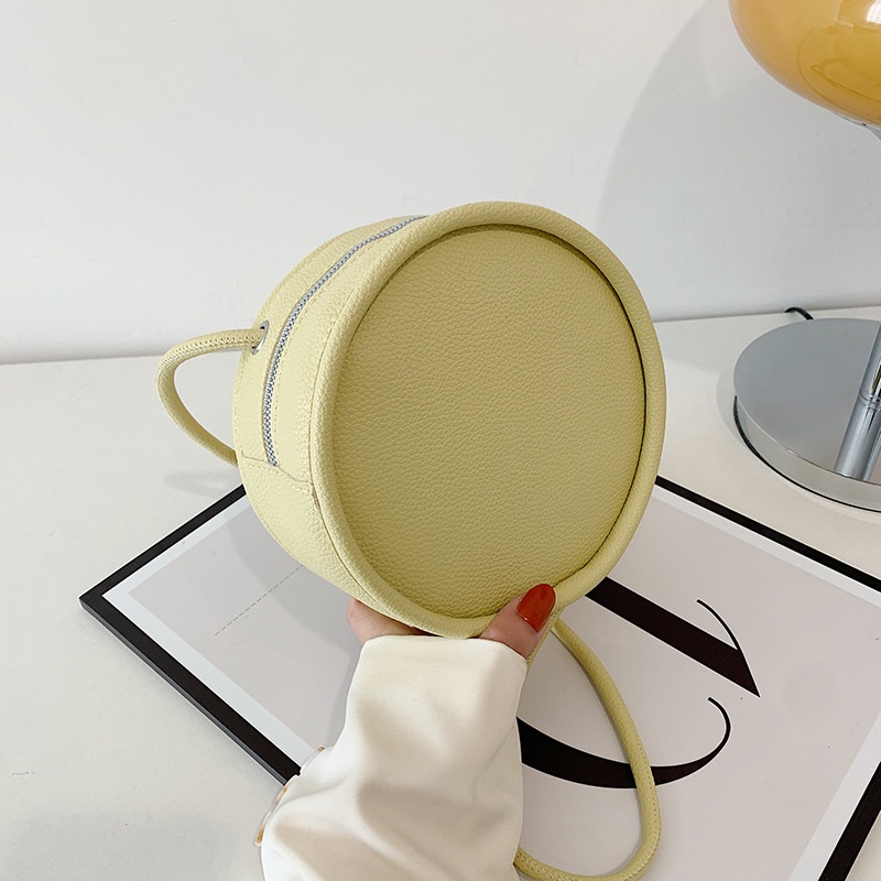 Túi Xách Đeo Vai Hình Tròn Nhỏ Màu Trơn Kiểu retro Thời Trang Mùa Xuân 2022