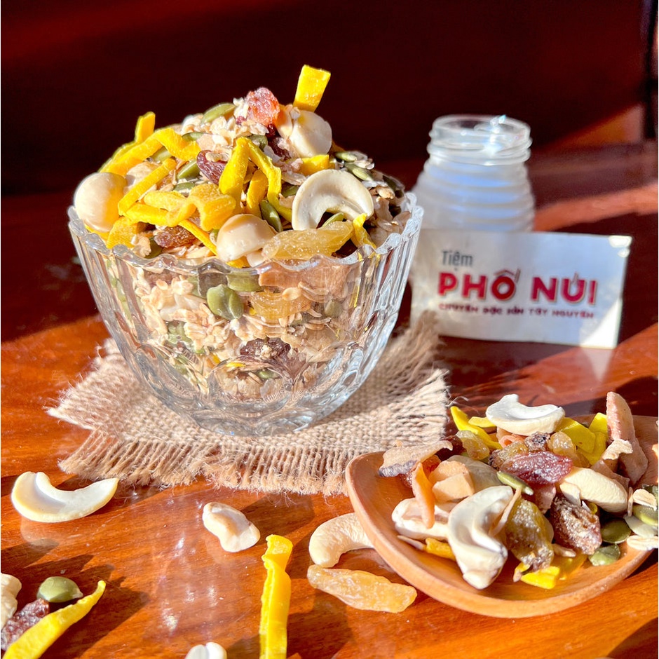 Granola Siêu Hạt, Ngũ Cốc Granola Tiện Lợi 500gram - Tiệm Phố Núi