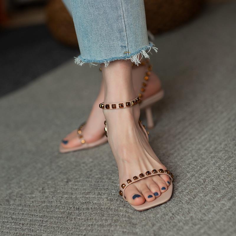 Giày Cao Gót Sandal Đính Đinh Tán Thời Trang Mùa Hè Pháp 2021
