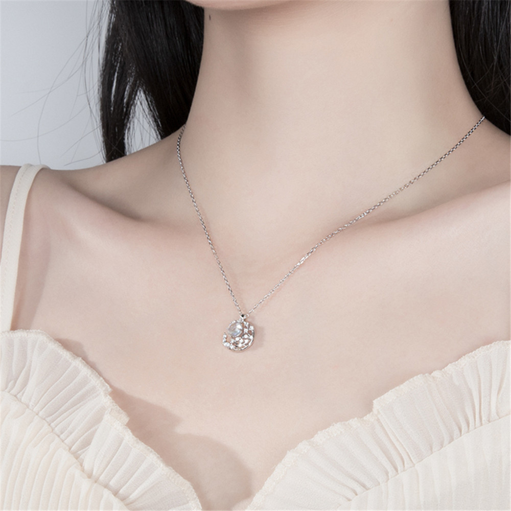 vòng cổ Hình Mặt Trăng Đính Đá Sang Trọng Cho Nữ