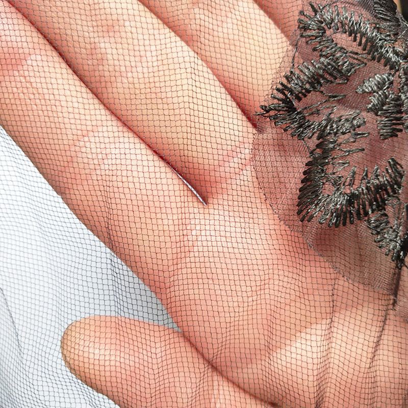 Mạng Che Mặt Phối Ren Hoa Màu Đen Phong Cách Halloween Dành Cho Nữ