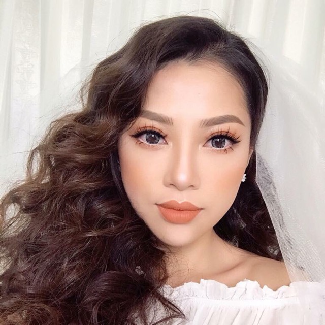 Lens kính áp tròng xám