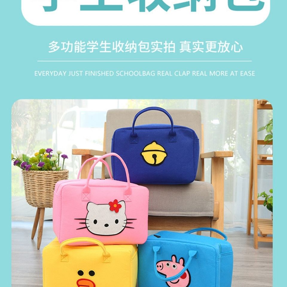 Vali Du Lịch Cỡ Lớn Siêu Nhẹ Có Bánh Xe Kéo Tiện Dụng Dành Cho Nữ