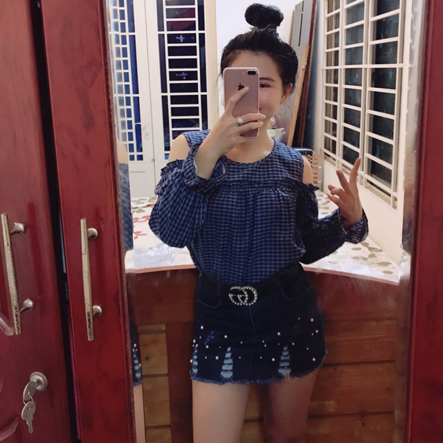 combo 2 áo caro bèo khoét vai 99k bầu bì bon chen ok
