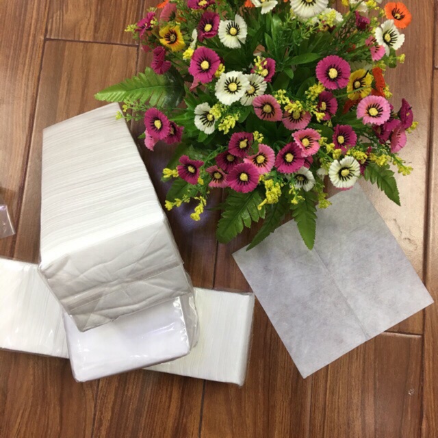 Giấy lau thẩm mỹ - spa 200 miếng có thể cắt rời