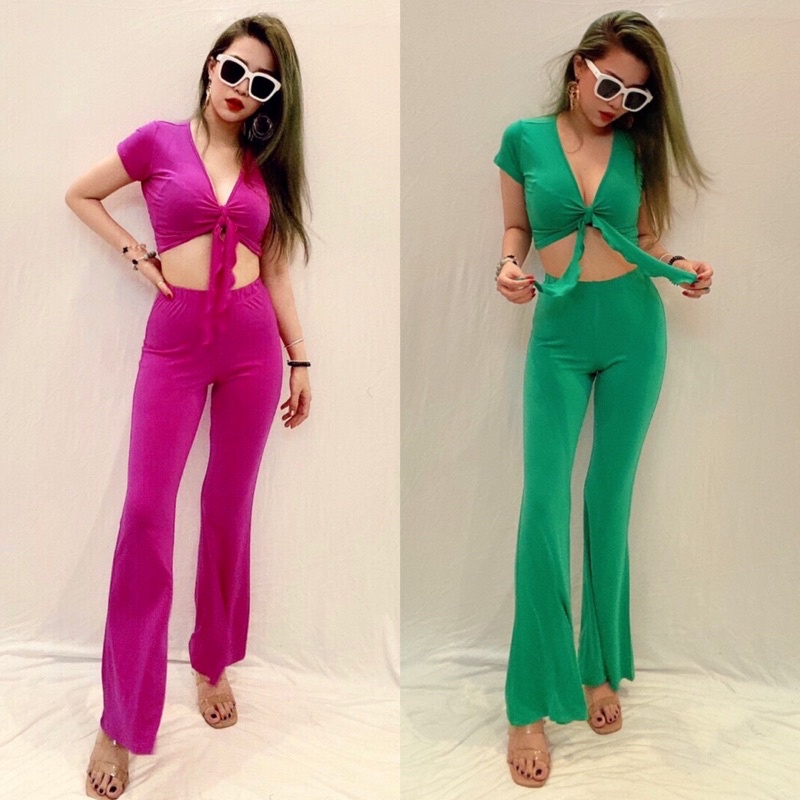 Set bộ áo croptop và quần ống loe vnxk