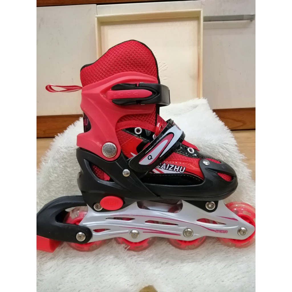 Giày Trượt patin Trẻ Em bánh xe phát sáng tặng bộ bảo hộ chân tay