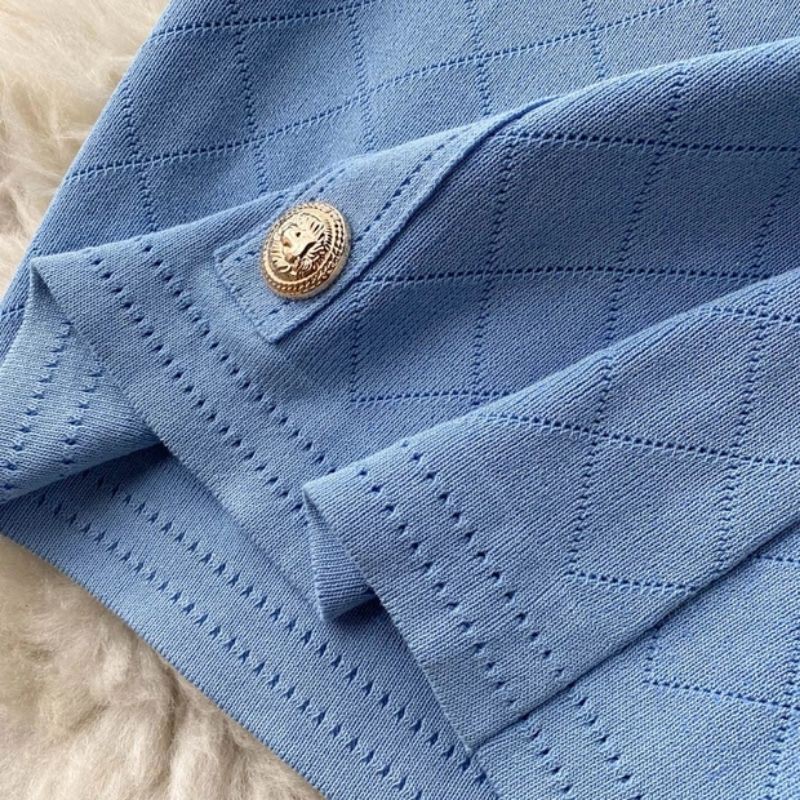 Đầm len ôm body Hương Giang đính nút siêu hotttt