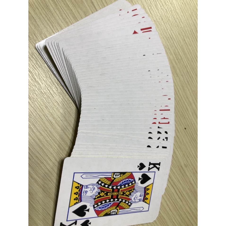 bài tây mẫu hình dola màu vàng mã 2018 chất liệu giấy ( 1 bộ )