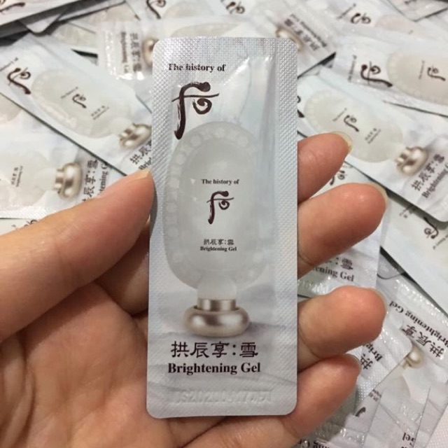 KÌ DA 20g CHẾT WHOO BRIGHTENING PEELING GEL