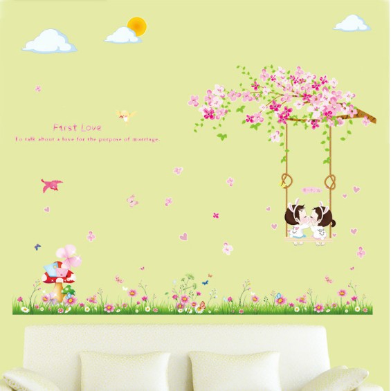 Decal trang trí Xích Đu đày hoa xinh cùng cặp đôi hôn nhau