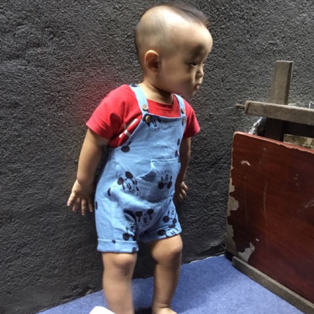 Yếm mickey