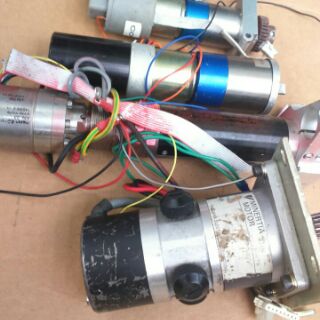 Motor giảm tốc 3 pha maxon, motor encoder, step motor ... cũ xịn rẻ