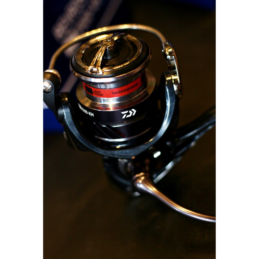 Máy đứng câu cá Daiwa Revros new 2021. revros TG LT mẫu mới
