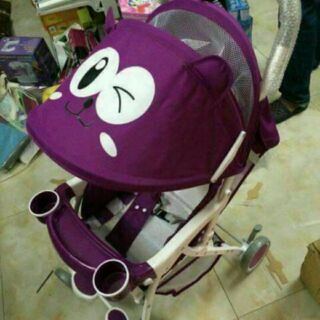 Xe đẩy mắt mèo cho bé