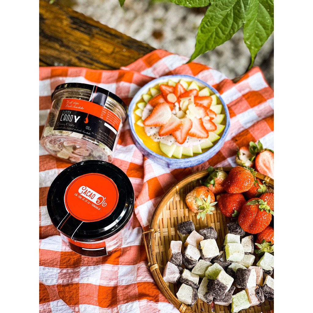 Dâu sấy nhúng socola - Cacao Ơi - Half Dips