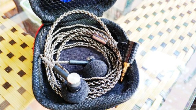 Tai nghe tự chế HK Ear Budy 2  - BH 06T