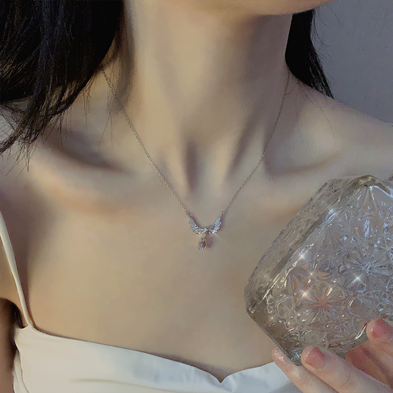 Vòng cổ mặt hình đôi cánh thiên thần đính đá mặt trang sang trọng thời trang