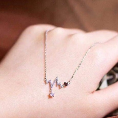 Dây chuyền bạc dây nhịp tim đính đá bạc ta_van jw