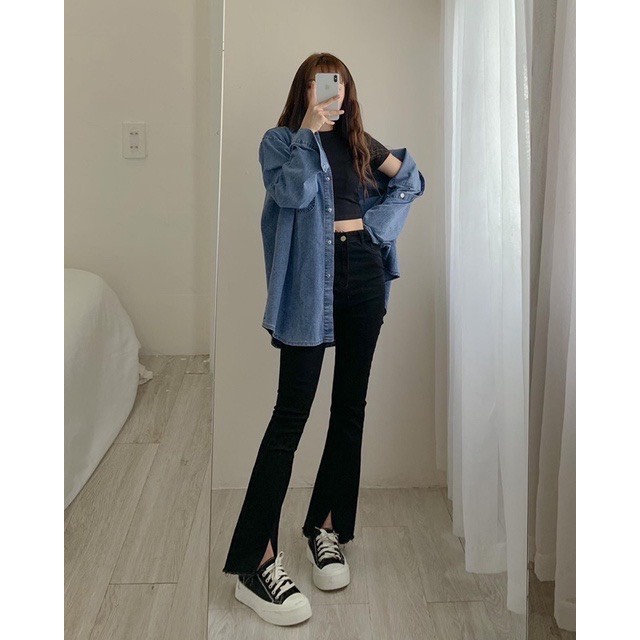 Áo bò dài tay nữ dáng rộng, Áo sơ mi jean cổ bẻ unisex thêu logo có túi ngực DASKI