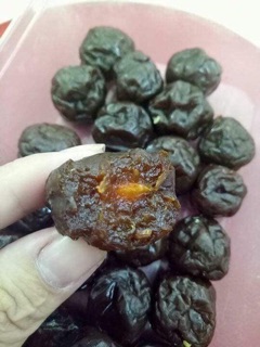 Ô mai mơ + mận thần thánh