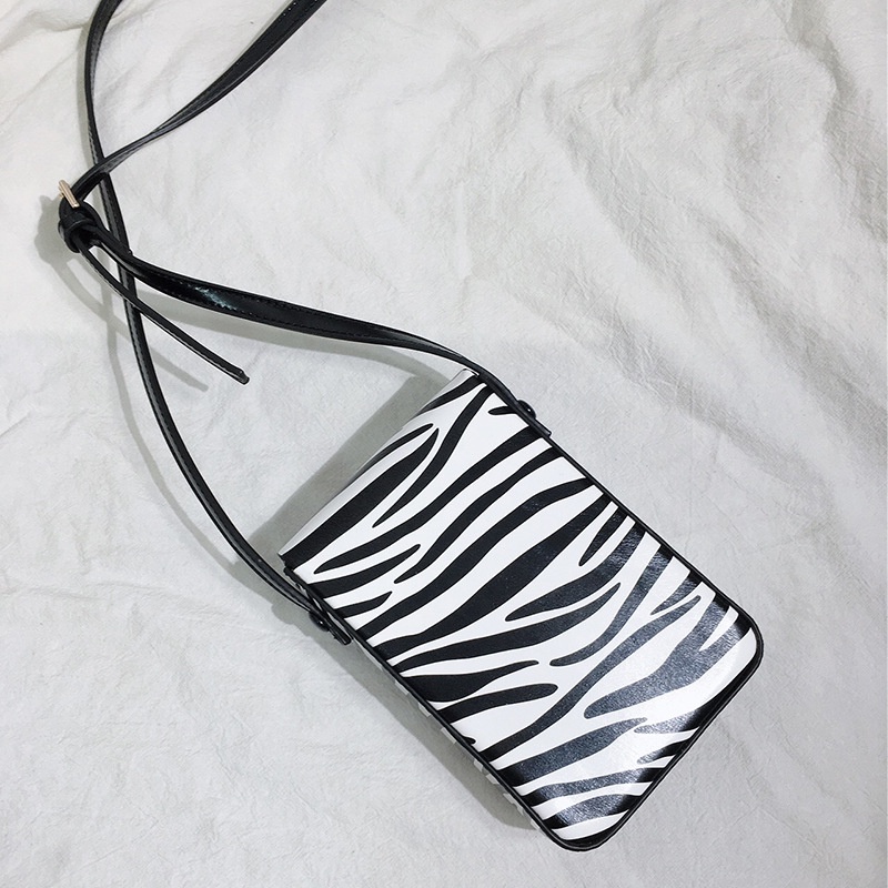 Túi Đeo Vai Đựng Điện Thoại Họa Tiết Ngựa Vằn Phong Cách Hàn Quốc Cho Nữ