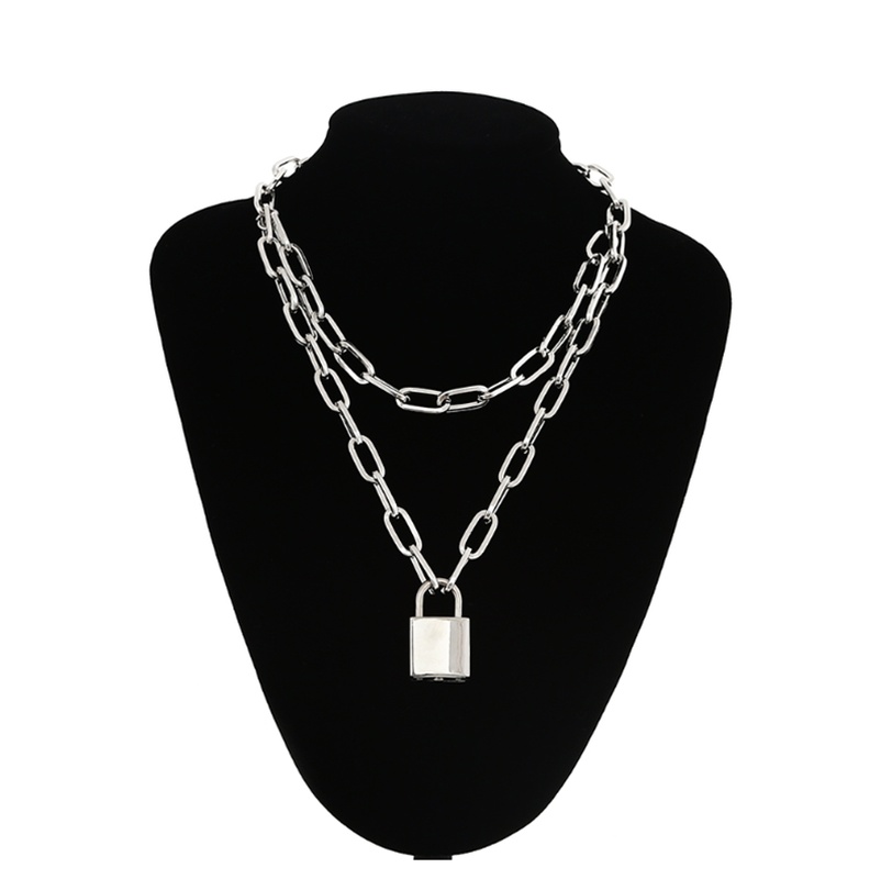 Vòng cổ bạc 90s hai lớp theo phong cách gothic cá tính