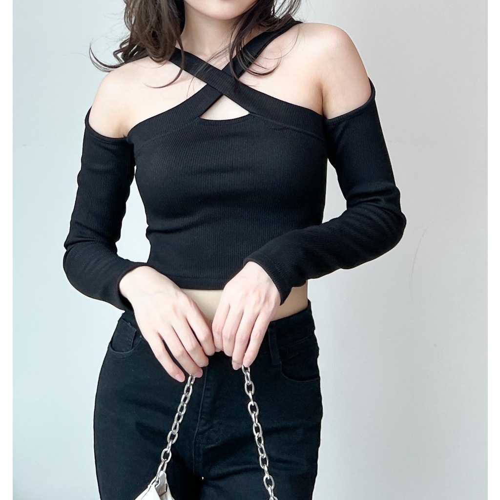Áo croptop gân  trễ vai đen chéo thời trang Miho house