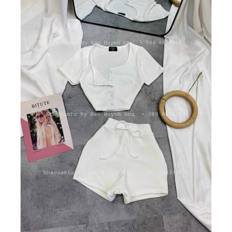 Sét bộ áo croptop tay ngắn cổ tròn cài nút quần đùi chất thun gân dày dặn tôn dáng đẹp nha khách🌸❤️⭐️TN