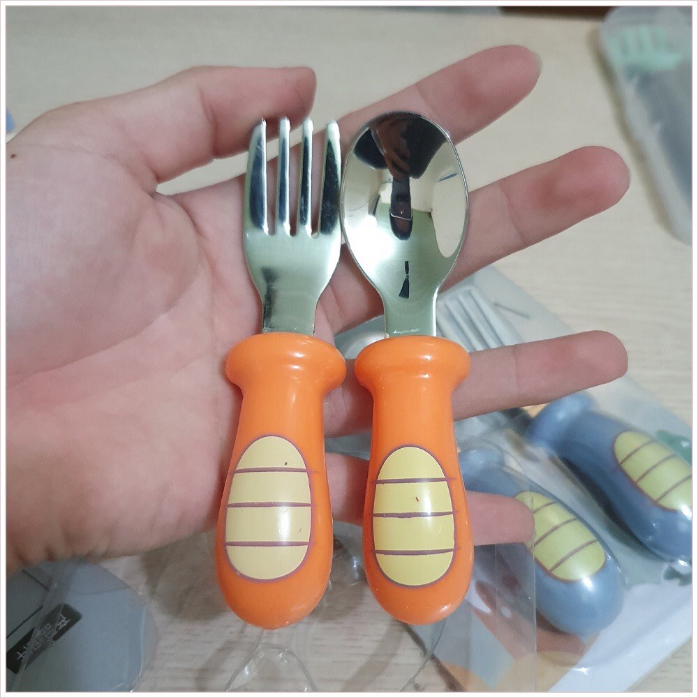 Thìa dĩa tập xúc có cho bé tập ăn chất liệu inox cao cấp hình khủng long