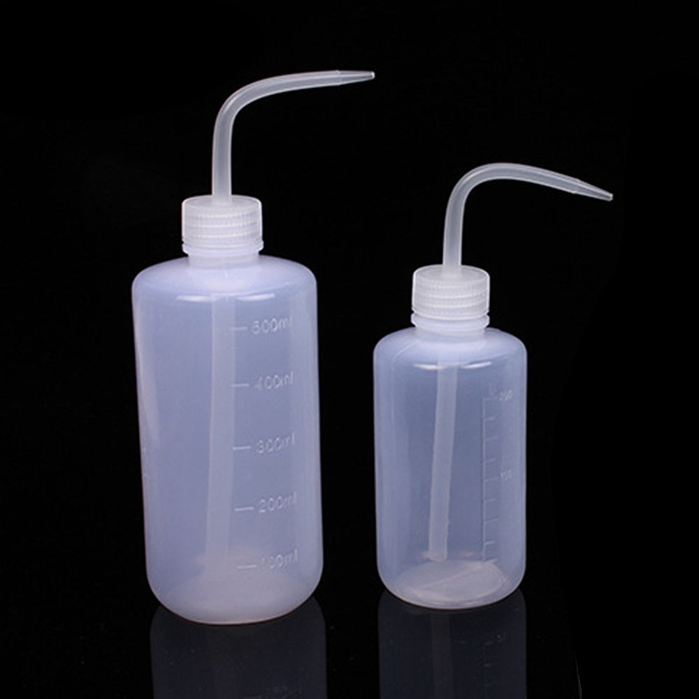 Bình tưới nước bằng nhựa PVC vòi nhọn chuyên dụng cho cây sen đá