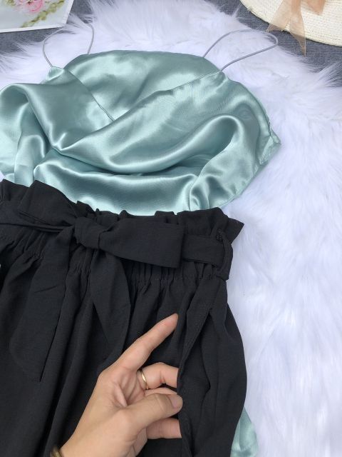 [Mã FAMAYWA giảm 10K đơn 50K] Áo 2 dây phi lụa cổ đổ chất phi lụa đẹp loại 1 | BigBuy360 - bigbuy360.vn