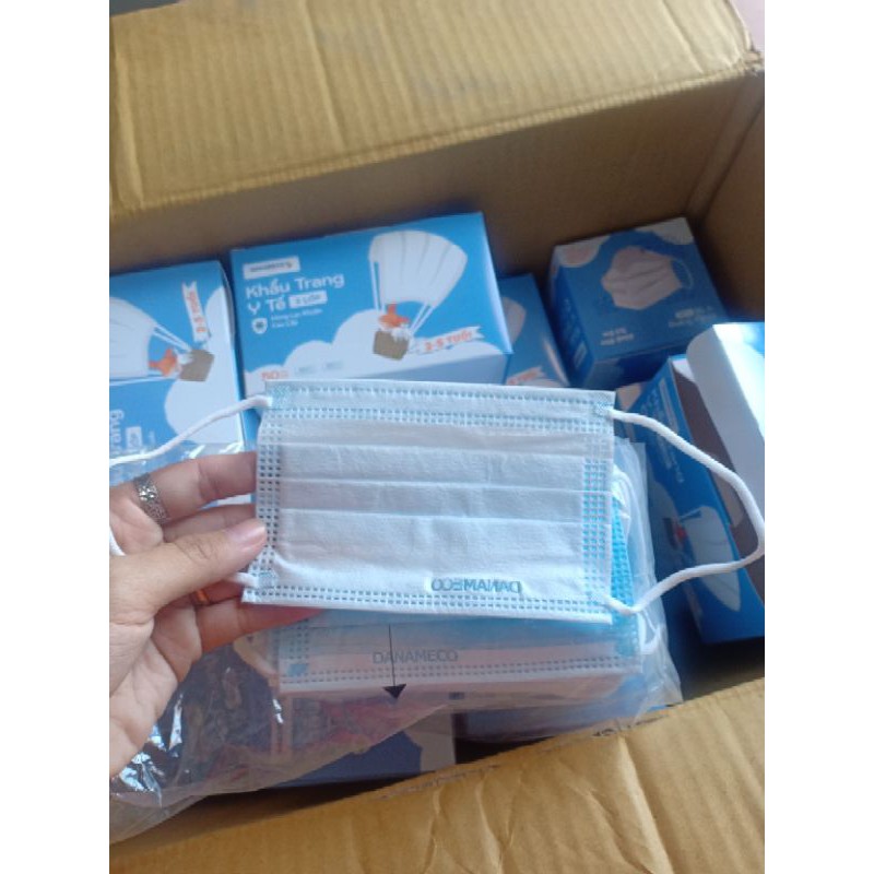 Khẩu trang y tế trẻ em Danameco từ 2 đến 5 tuổi. 1 hộp 50 cái màng lọc cao cấp | BigBuy360 - bigbuy360.vn