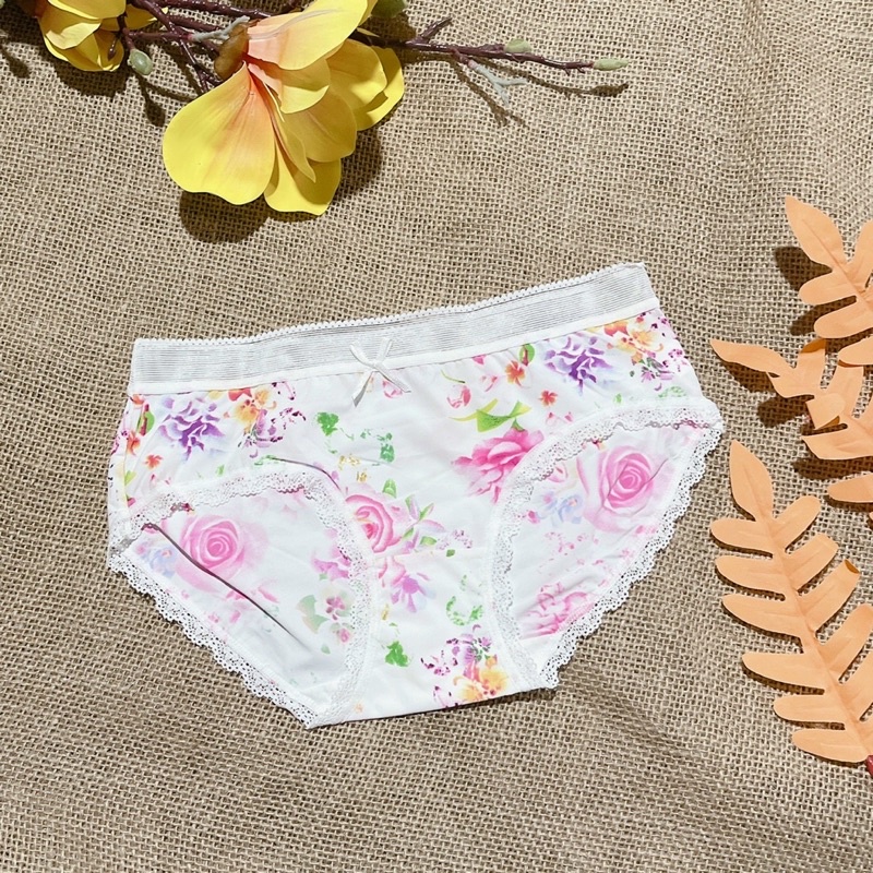 QUẦN ĐÚC SU HOA VIỀN REN ĐÍNH NƠ