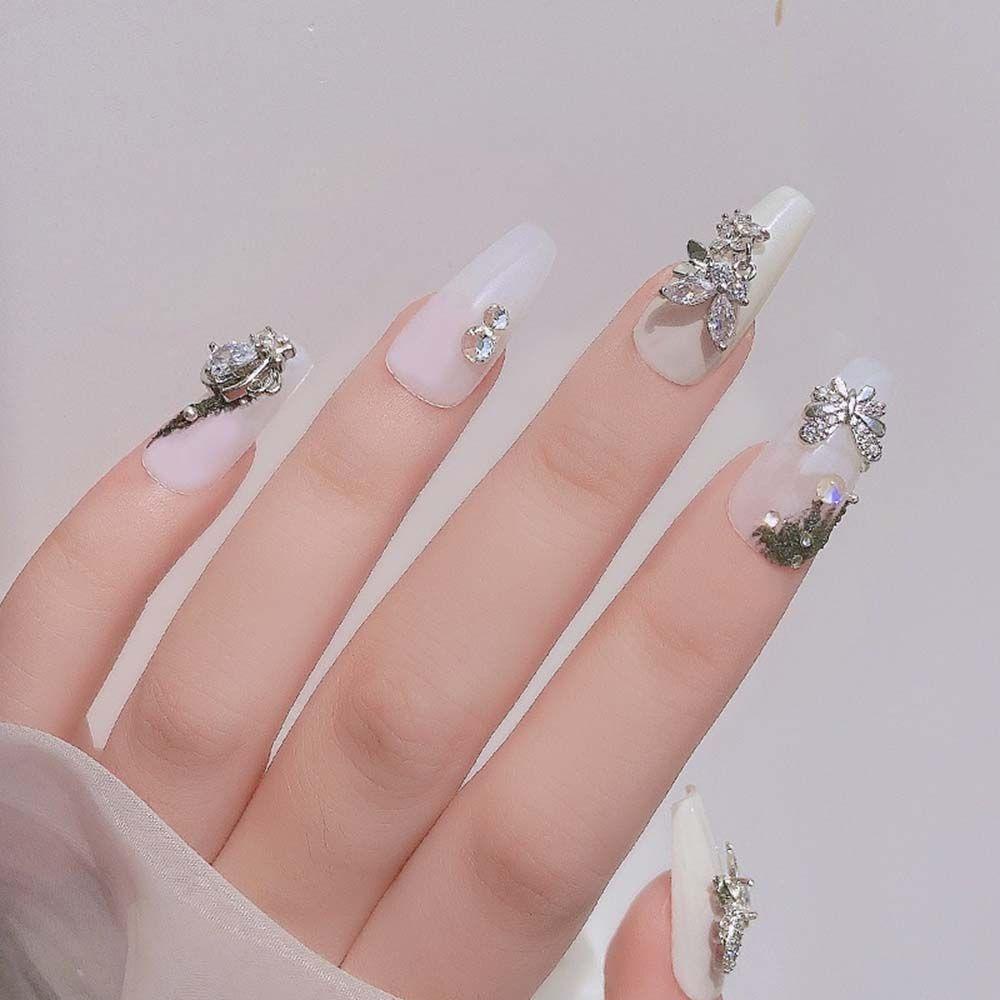 Phụ Kiện Trang Trí Móng Tay Hình Bướm 3D Xinh Xắn