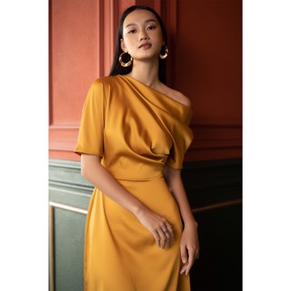 Đầm Lụa Lệch Vai Màu Vàng EDINI - D1344