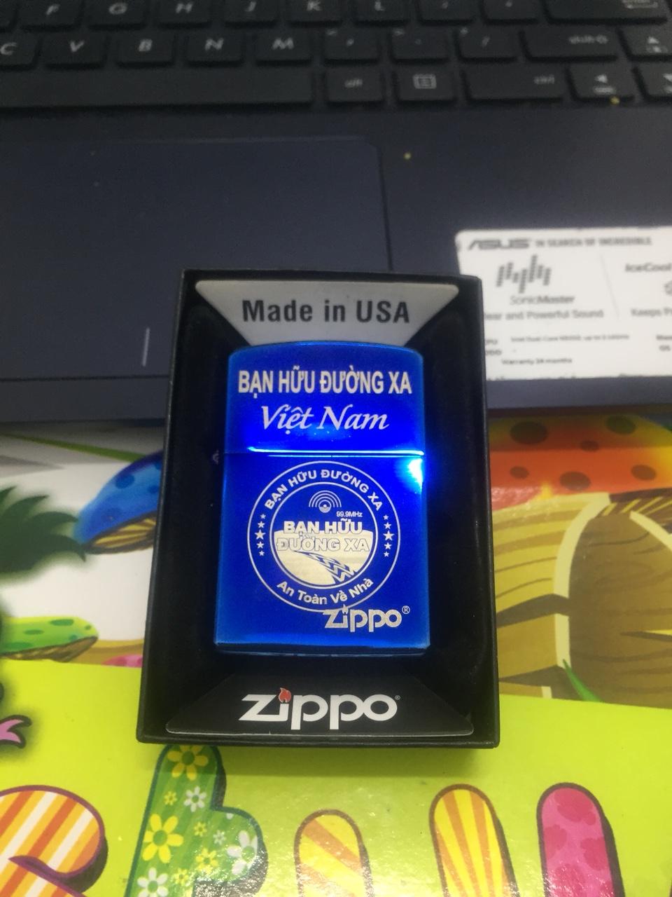 Vỏ Bật Lửa Zippo USA Logo Bạn Hữu Đường Xa