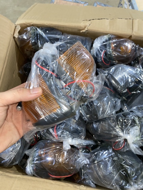 Sản phẩm gia đình làm: Combo 20 cái đèn nóc trắng hoặc vàng