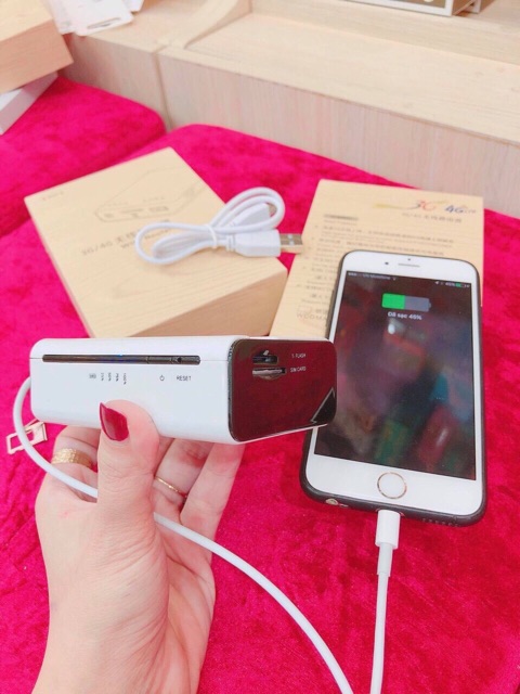 Pin dự phòng ,usb cắm sim kiêm phát wifi