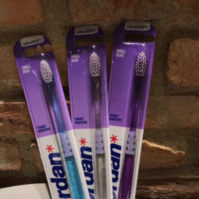 Combo 12 Bàn Chải Đánh Răng Jordan Target Sensitive