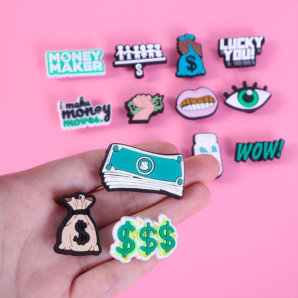 .N Vòng Đeo Tay Charms Bằng PVC Hình Giày Dễ Thương Trang Trí Cho Thanh Thiếu Niên / Trẻ Em / Người Lớn