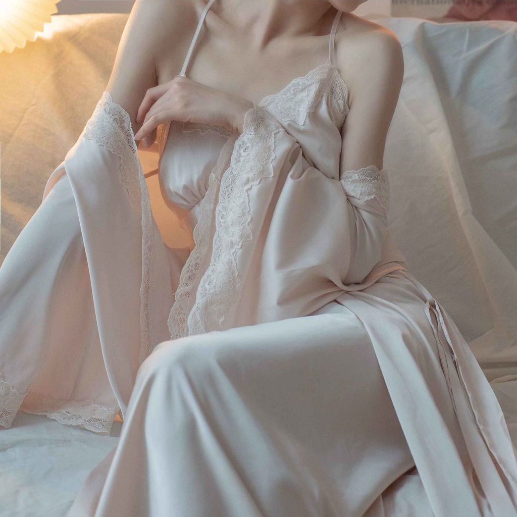 Đầm ngủ kèm áo choàng thời trang Pháp phối ren mùa thu đông dành cho nữ mặc ở nhà