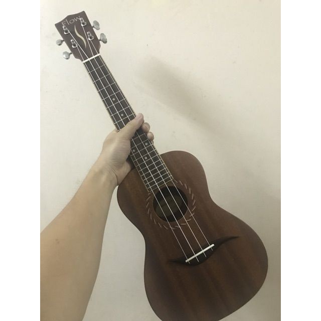 COMBO ĐÀN UKULELE CONCERT FLOW KÈM BAO ĐÀN VÀ CAPO