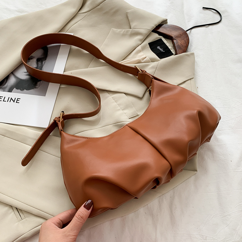 IELGY pillow type soft leather Clouds retro underarm bag niche wide shoulder strap European and American western style crossbody