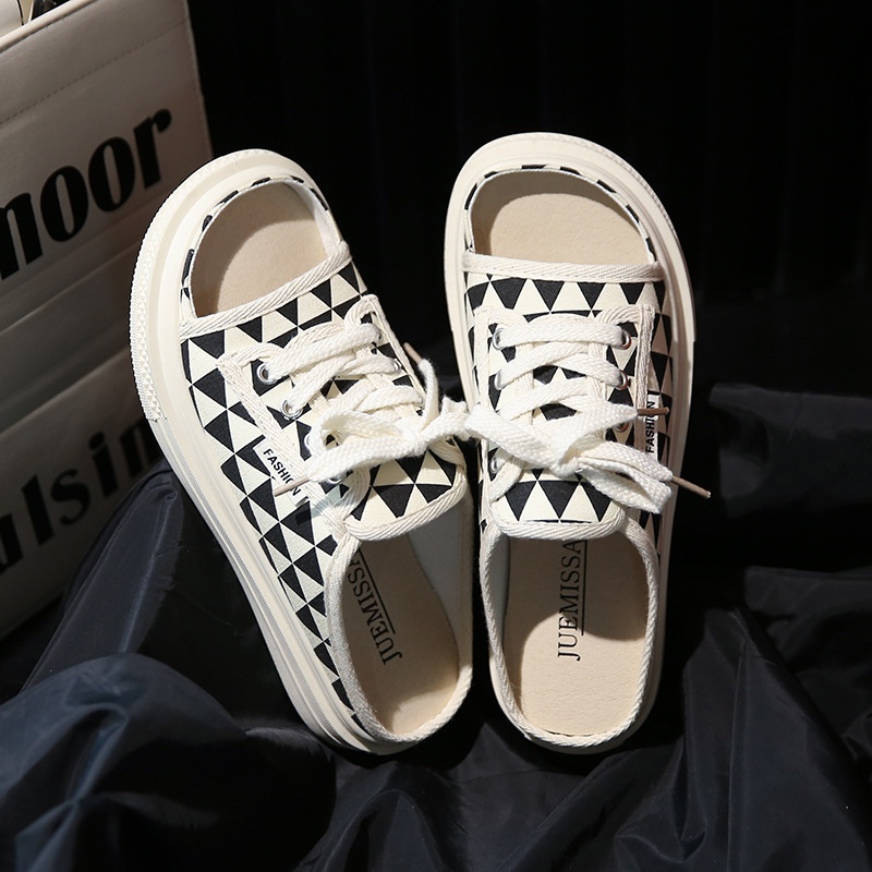 Dép Quai Ngang Thắt Dây Đế Mềm In Hình Mặt Cười 2022 Thời Trang Mùa Hè Cho Nữ